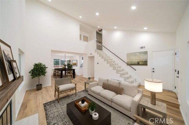 1118 Fallbrook, Corona, CA 92880