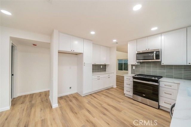 1118 Fallbrook, Corona, CA 92880