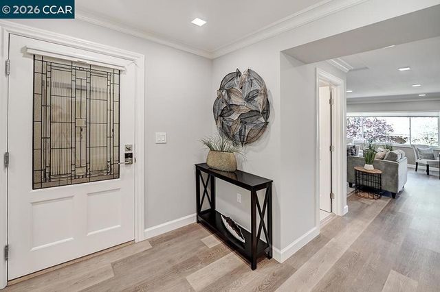 3410 Tice Creek 4, Walnut Creek, CA 94595