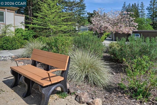 3410 Tice Creek 4, Walnut Creek, CA 94595