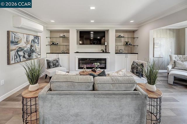 3410 Tice Creek 4, Walnut Creek, CA 94595