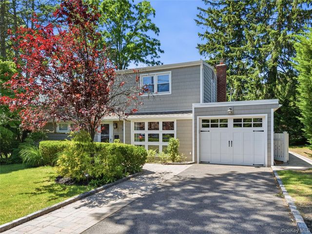 19 Radcliff Avenue, Port Washington, NY 11050