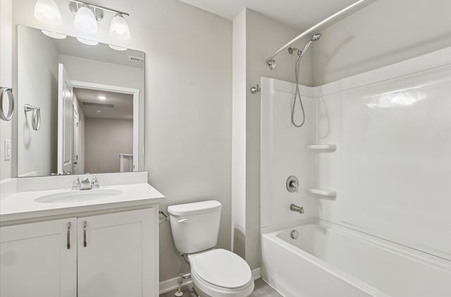 3202 NW Linwood Lane, Ankeny, IA 50023