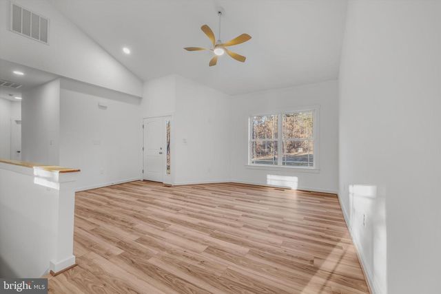 523 OAK HILL RD, Berkeley Springs, WV 25411