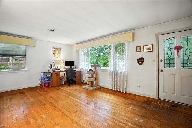 1907 Edgewood AVE, Norfolk, VA 23503