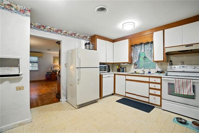 1907 Edgewood AVE, Norfolk, VA 23503