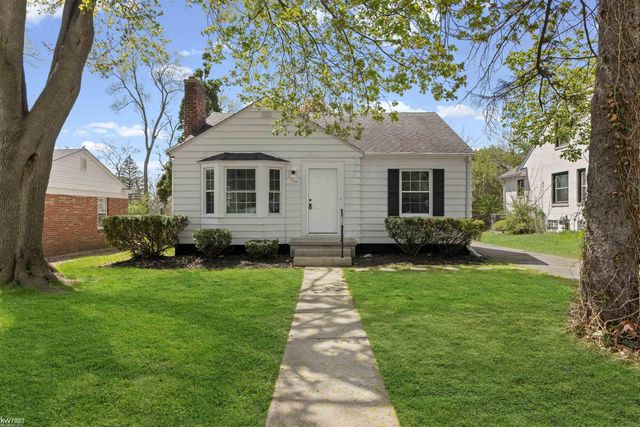 210 Preston Avenue, Waterford, MI 48328