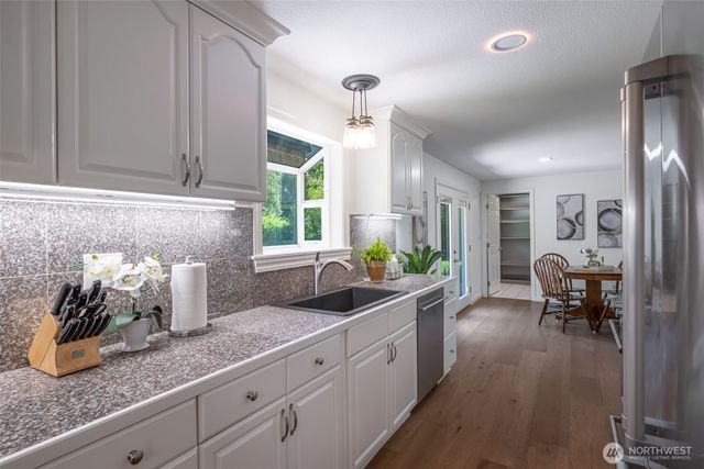 12328 Issaquah Hobart Road, Issaquah, WA 98027