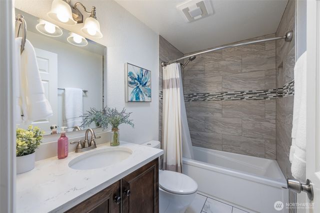 12328 Issaquah Hobart Road, Issaquah, WA 98027