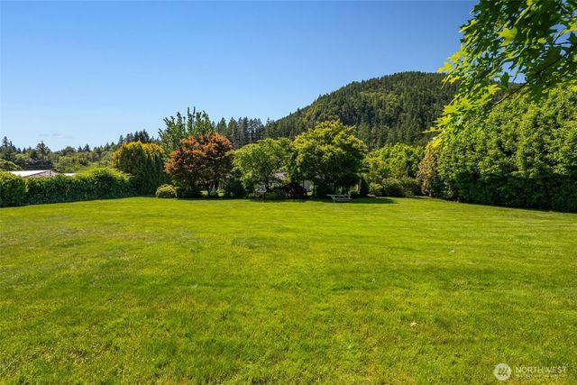 12328 Issaquah Hobart Road, Issaquah, WA 98027