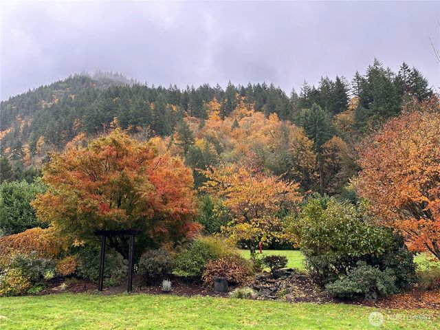 12328 Issaquah Hobart Road, Issaquah, WA 98027