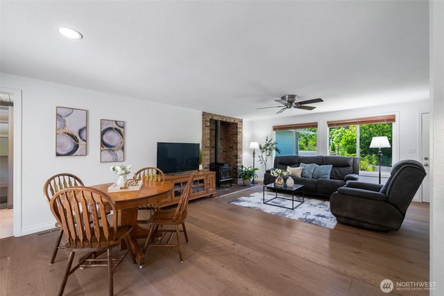 12328 Issaquah Hobart Road, Issaquah, WA 98027