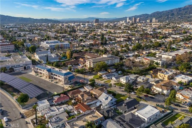 1318 E Garfield, Glendale, CA 91205