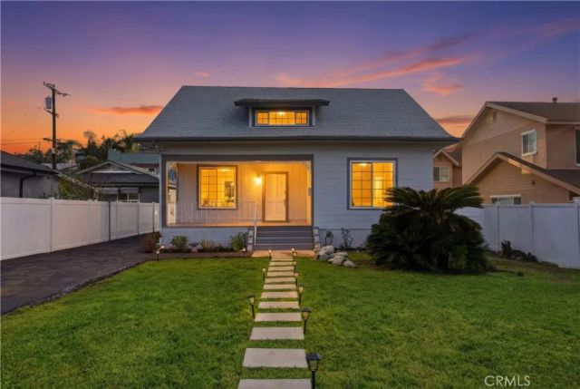 1318 E Garfield, Glendale, CA 91205