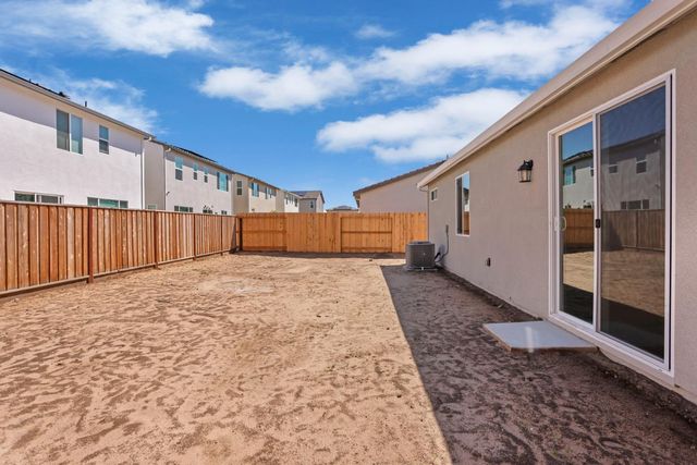 3265 Rugnao Way, Manteca, CA 95337