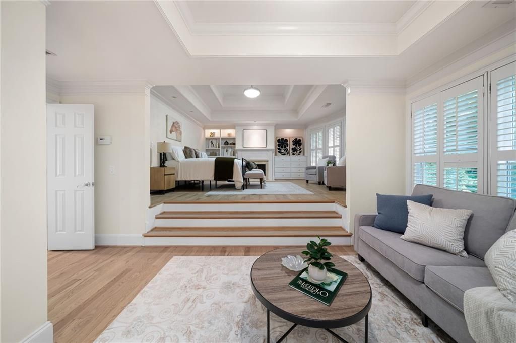 Image 26 of property listing at 2599 Brookline Circle, Brookhaven, GA 30319