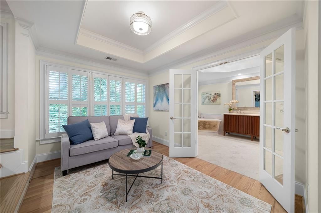 Image 29 of property listing at 2599 Brookline Circle, Brookhaven, GA 30319