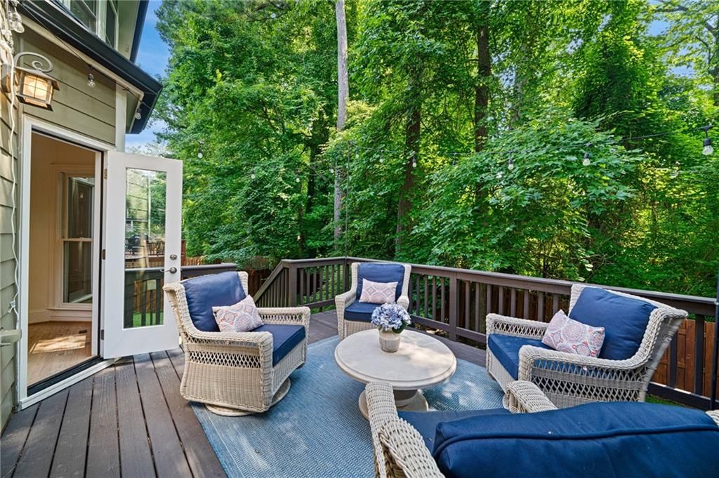 Image 3 of property listing at 2599 Brookline Circle, Brookhaven, GA 30319