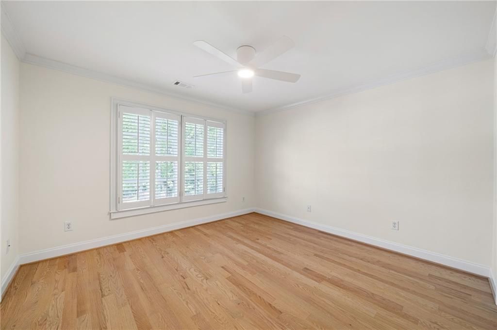 Image 34 of property listing at 2599 Brookline Circle, Brookhaven, GA 30319