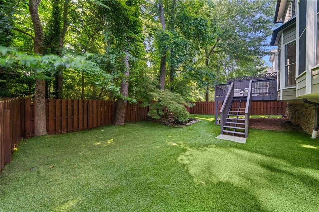 Image 4 of property listing at 2599 Brookline Circle, Brookhaven, GA 30319