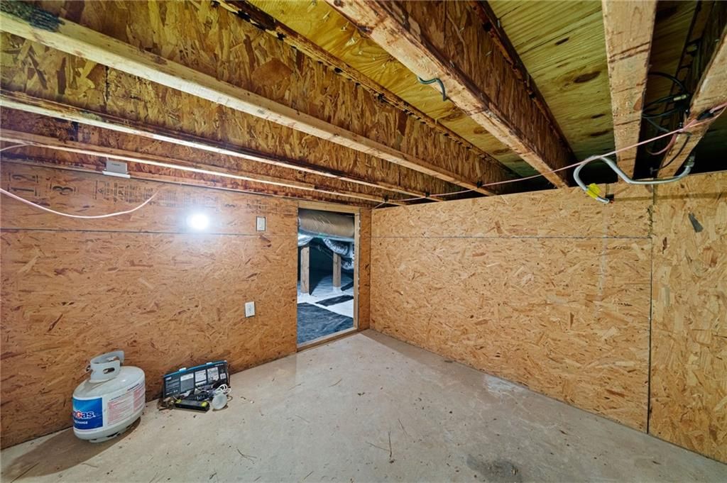Image 44 of property listing at 2599 Brookline Circle, Brookhaven, GA 30319