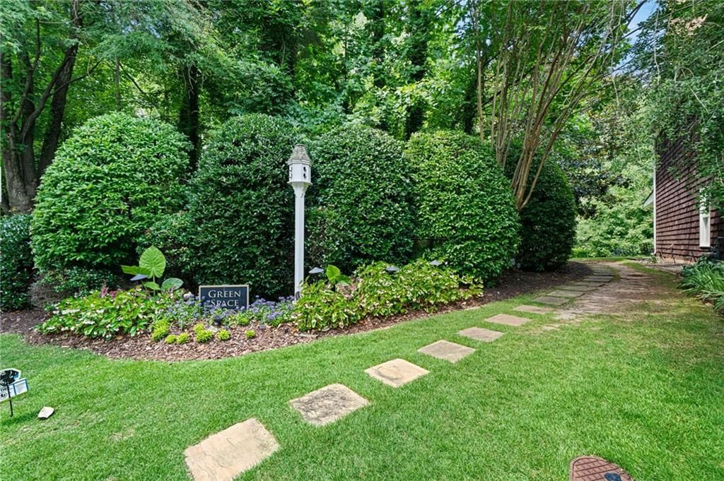 Image 47 of property listing at 2599 Brookline Circle, Brookhaven, GA 30319