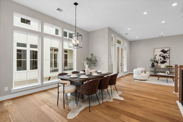 1195 W 19th Street, Houston, TX 77008