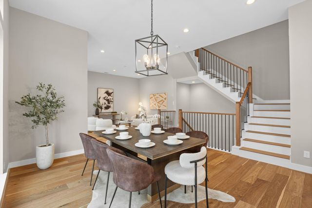 1195 W 19th Street, Houston, TX 77008