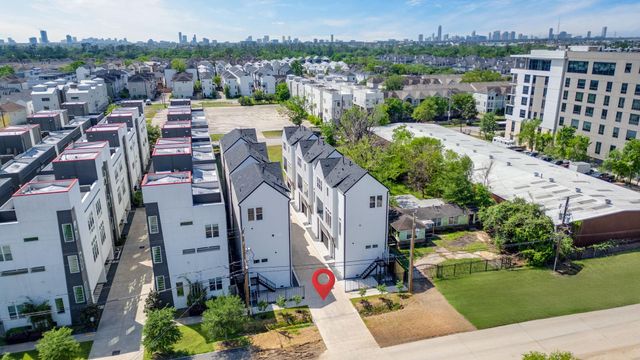 1195 W 19th Street, Houston, TX 77008