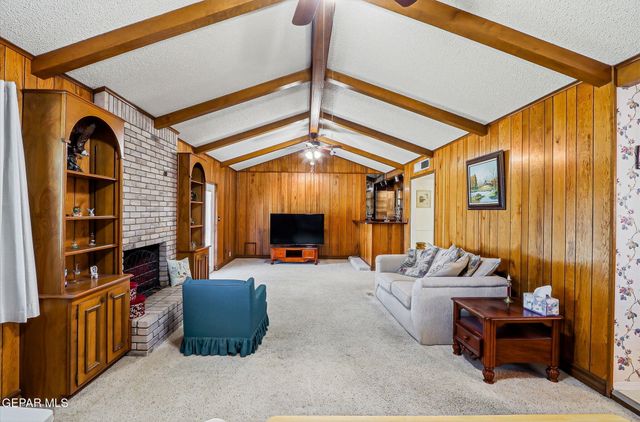 6841 LA CADENA Drive, El Paso, TX 79912