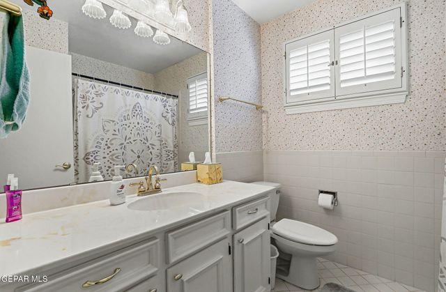 6841 LA CADENA Drive, El Paso, TX 79912