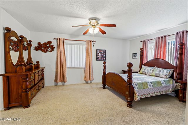 6841 LA CADENA Drive, El Paso, TX 79912