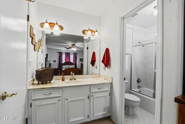 6841 LA CADENA Drive, El Paso, TX 79912