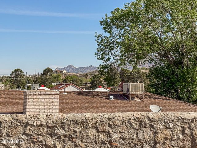 6841 LA CADENA Drive, El Paso, TX 79912