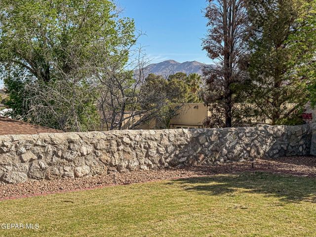 6841 LA CADENA Drive, El Paso, TX 79912