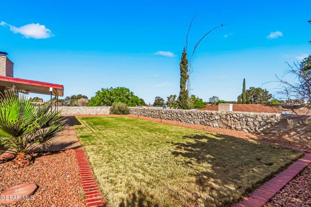 6841 LA CADENA Drive, El Paso, TX 79912