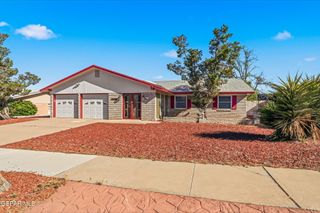 6841 LA CADENA Drive, El Paso, TX 79912