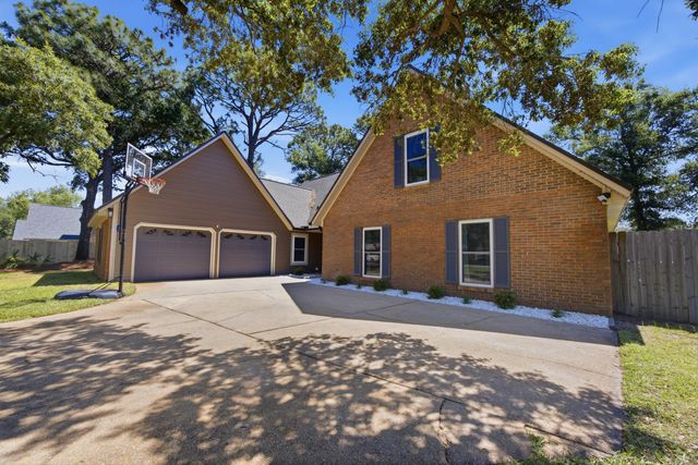7 Hampton Circle, Niceville, FL 32578