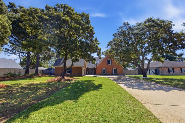 7 Hampton Circle, Niceville, FL 32578