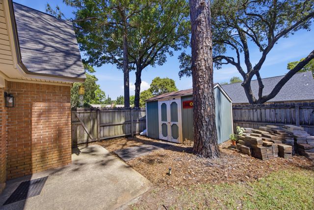 7 Hampton Circle, Niceville, FL 32578