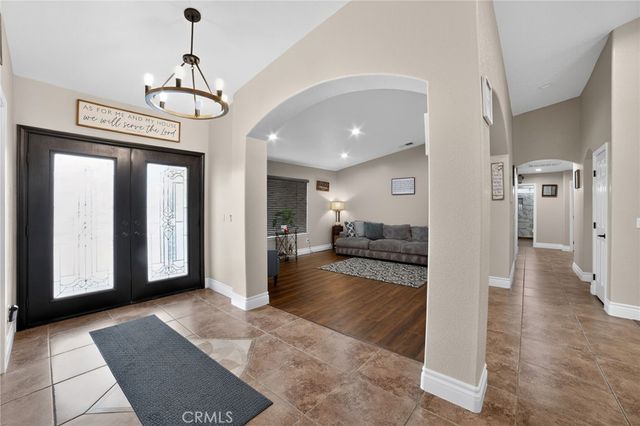 10525 Sage, Oak Hills, CA 92344