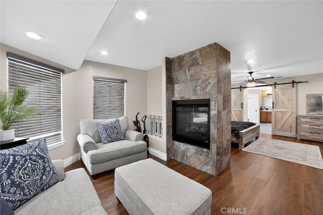 10525 Sage, Oak Hills, CA 92344