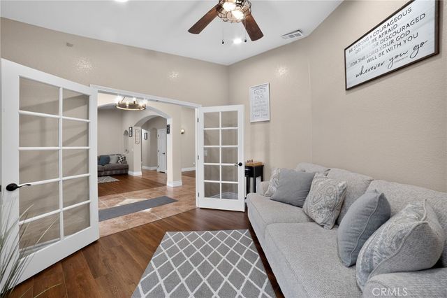 10525 Sage, Oak Hills, CA 92344