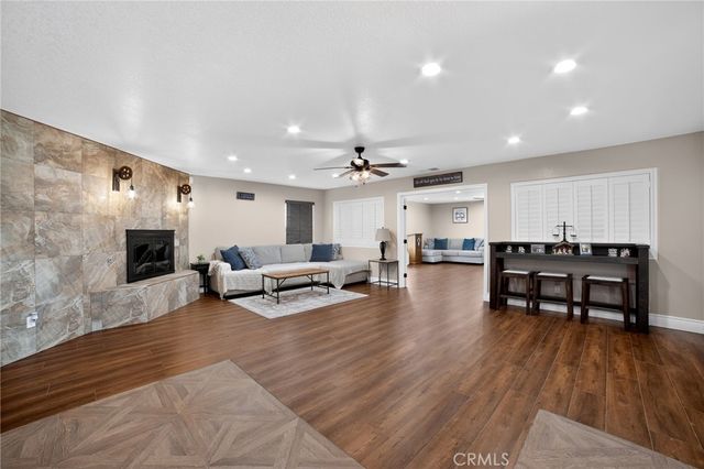 10525 Sage, Oak Hills, CA 92344