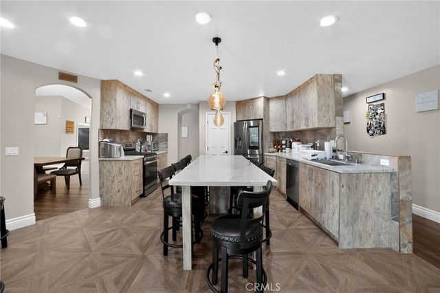 10525 Sage, Oak Hills, CA 92344