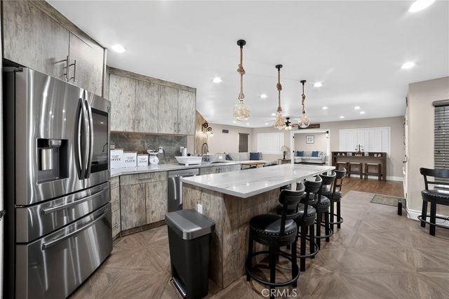 10525 Sage, Oak Hills, CA 92344