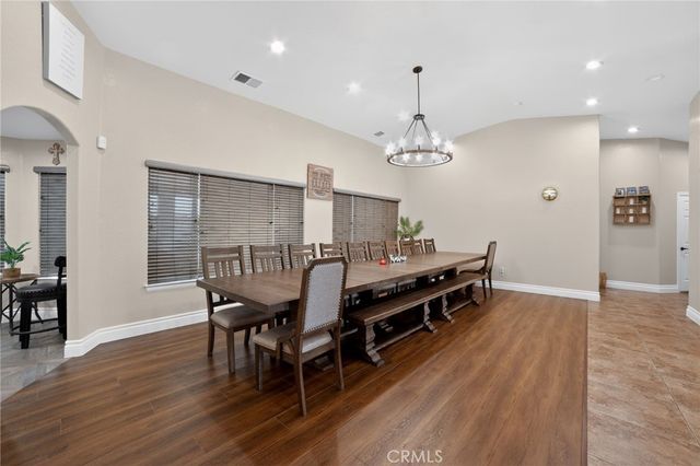 10525 Sage, Oak Hills, CA 92344