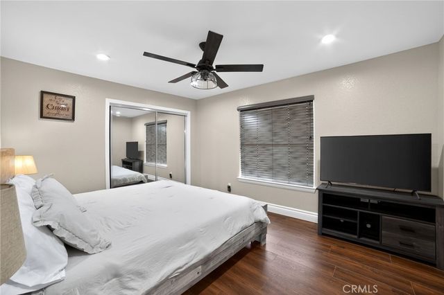 10525 Sage, Oak Hills, CA 92344