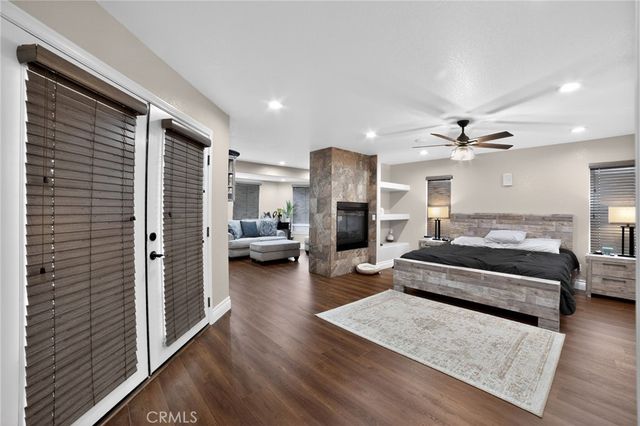 10525 Sage, Oak Hills, CA 92344