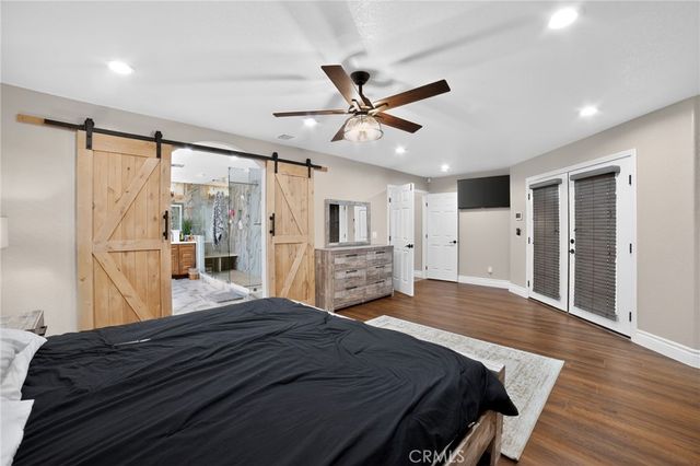 10525 Sage, Oak Hills, CA 92344